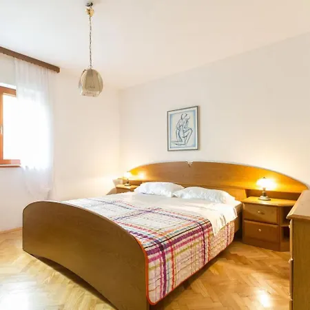 House Sea Front 特罗吉尔