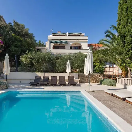 House Sea Front בית נופש טרוגיר