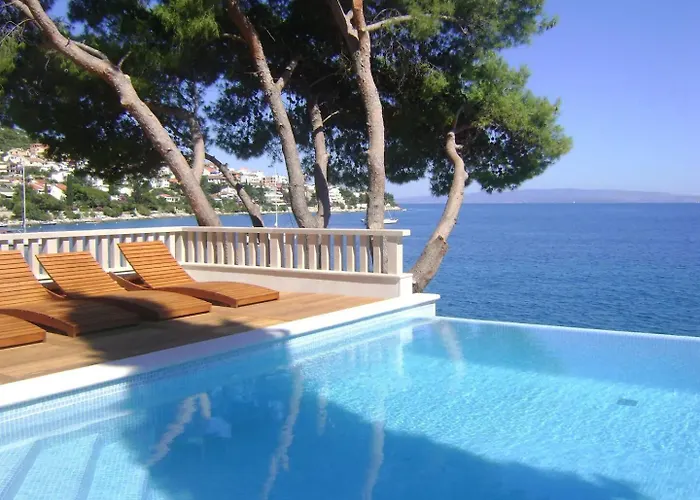 House Sea Front *