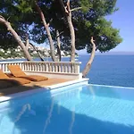 House Sea Front *